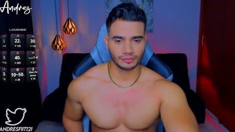 Snapshot of andresfiit chatting on 12.23.24 Andres online show from 12.23.24