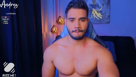 Snapshot of andresfiit chatting on 02.15.25 Andres online show from 02.15.25