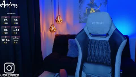 Snapshot of andresfiit chatting on 02.23.25 Andres online show from 02.23.25