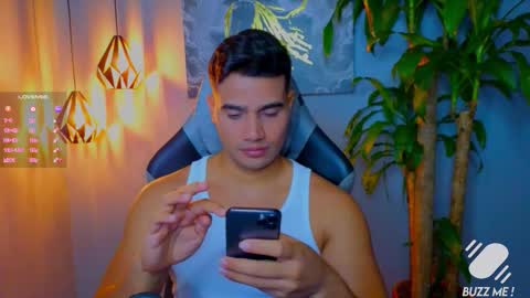 Snapshot of andresfiit chatting on 10.09.25 Andres online show from 10.09.25