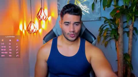 Snapshot of andresfiit chatting on 10.17.25 Andres online show from 10.17.25