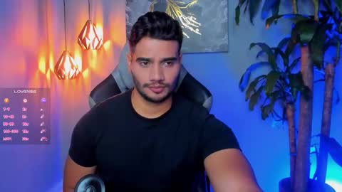 Snapshot of andresfiit chatting on 10.21.25 Andres online show from 10.21.25