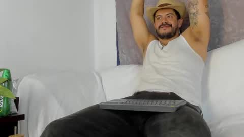 Snapshot of andressmith__ chatting on 06.14.26 Andres online show from 06.14.26