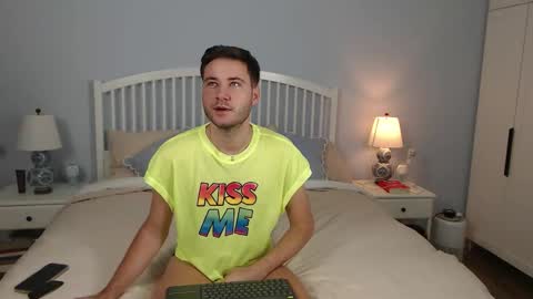 Justin Andrew online show from 09.30.25