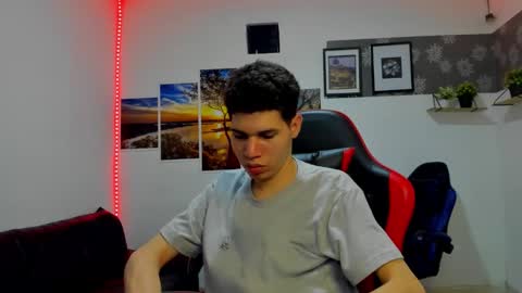 Snapshot of andrew_2811 chatting on 11.01.25 andrew_2811 online show from 11.01.25