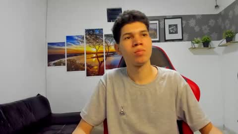 Snapshot of andrew_2811 chatting on 11.02.25 andrew_2811 online show from 11.02.25