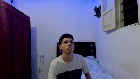 andrew_2811 online show from 02.25.26