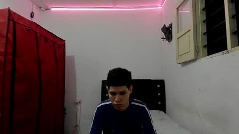 andrew_2811 online show from 04.21.26