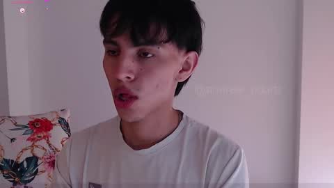 Snapshot of andrew_courtz chatting on 11.26.25 Andrew Courtz online show from 11.26.25