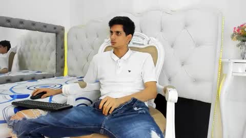 Snapshot of andrew_fucker_ chatting on 12.16.25 Andrew online show from 12.16.25