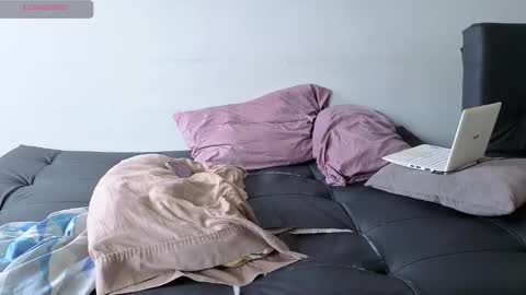 Snapshot of andrew_hot_999 chatting on 10.25.25 Andrew online show from 10.25.25