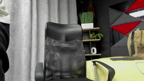 Snapshot of andrew_mathe chatting on 12.02.24 Andrew Mathwes online show from 12.02.24