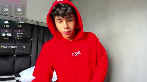 Snapshot of andrew_twink18 chatting on 12.01.24 Andrew M. online show from 12.01.24