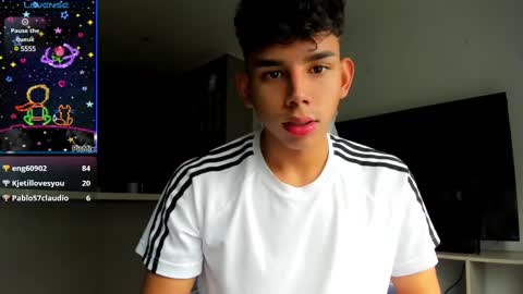 Snapshot of andrew_twink18 chatting on 02.09.25 Andrew M. online show from 02.09.25