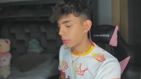 Snapshot of andrew_twink18 chatting on 09.15.25 Andrew M. online show from 09.15.25