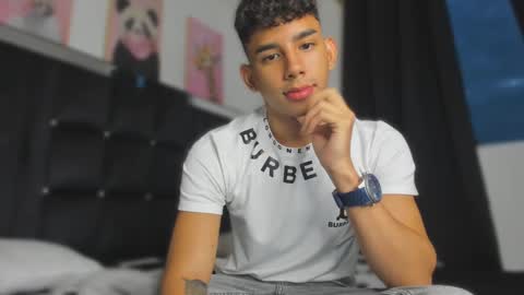 Snapshot of andrew_twink18 chatting on 09.27.25 Andrew M. online show from 09.27.25