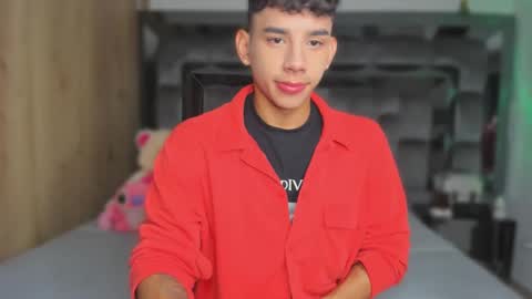 Snapshot of andrew_twink18 chatting on 09.30.25 Andrew M. online show from 09.30.25