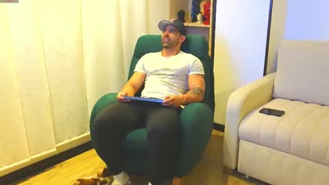 Andrew online show from 02.12.25