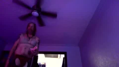 Snapshot of andrewgennie chatting on 03.08.26 andrewgennie online show from 03.08.26