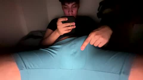 Snapshot of andrewhdez chatting on 02.10.25 Andrew online show from 02.10.25