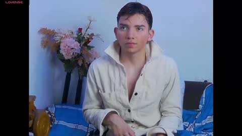 Snapshot of andrewortix chatting on 12.04.25 AndreWortix online show from 12.04.25