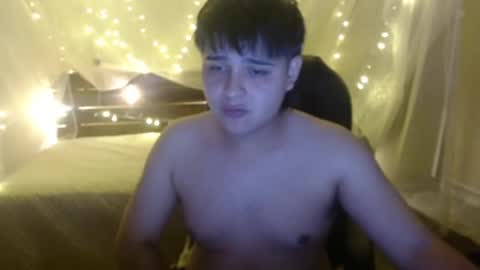 Snapshot of andrewsmile_ chatting on 12.23.24 ANDREW online show from 12.23.24