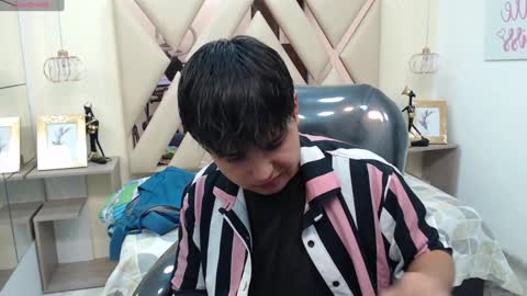 ANDREW online show from 01.05.25