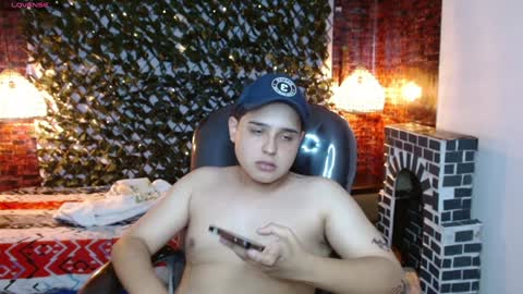 Snapshot of andrewsmile_ chatting on 01.13.25 ANDREW online show from 01.13.25