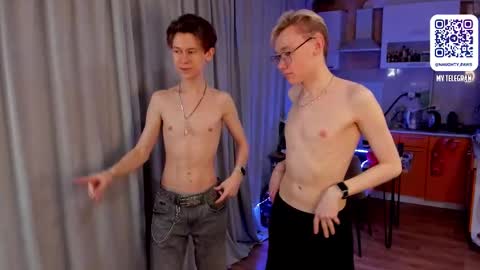 Snapshot of andrewwcarter2 chatting on 03.12.25 Andrew online show from 03.12.25