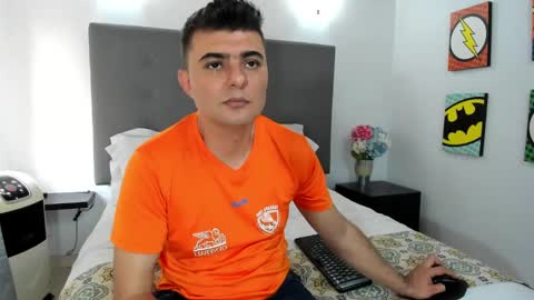 andrhes muller online show from 01.25.25