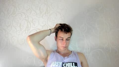 Snapshot of andrian_sweety chatting on 09.11.25 andrian_sweety online show from 09.11.25