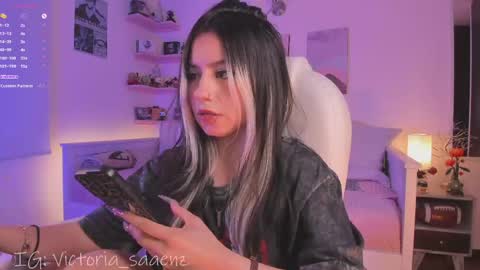 Victoria Senz  online show from 05.02.26