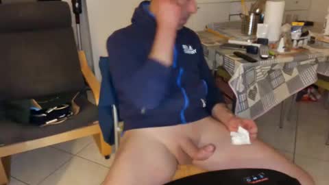 Snapshot of androx77 chatting on 01.31.25 androx77 online show from 01.31.25