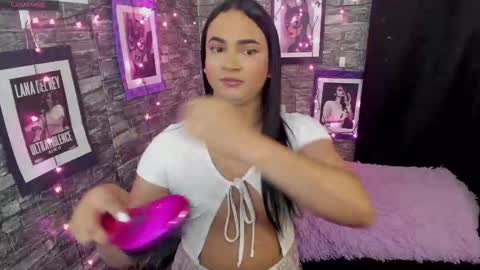 Snapshot of andrys_hot chatting on 01.05.26 Andrys online show from 01.05.26