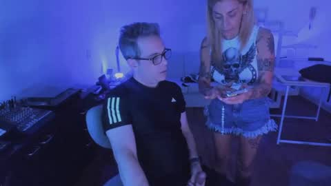 Snapshot of andy0pandi chatting on 11.09.25 Andrew online show from 11.09.25