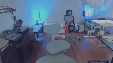 Snapshot of andy0pandi chatting on 12.02.25 Andrew online show from 12.02.25