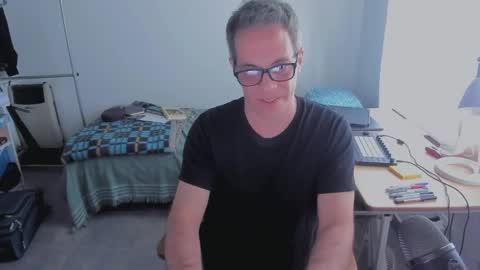 Snapshot of andy0pandi chatting on 01.09.26 Andrew online show from 01.09.26