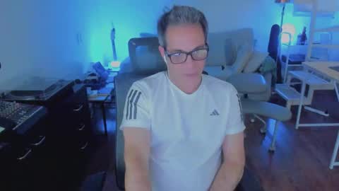 Snapshot of andy0pandi chatting on 03.06.26 Andrew online show from 03.06.26