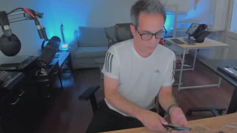 Snapshot of andy0pandi chatting on 03.06.26 Andrew online show from 03.06.26