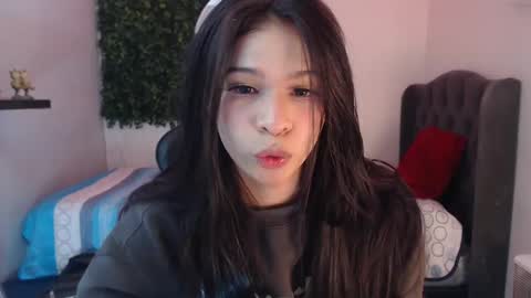 Snapshot of andy_bell_x chatting on 12.10.24 ANDY online show from 12.10.24