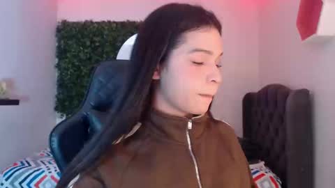 Snapshot of andy_bell_x chatting on 12.31.24 ANDY online show from 12.31.24