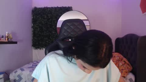 Snapshot of andy_bell_x chatting on 02.06.25 ANDY online show from 02.06.25