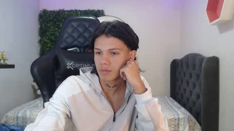 andy_dan1 online show from 01.15.25