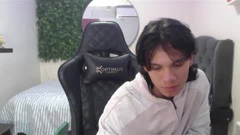 andy_dan1 online show from 01.22.25