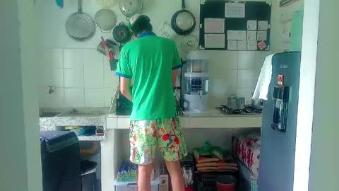 Snapshot of andy_gray01 chatting on 10.16.25 Andy Gray online show from 10.16.25