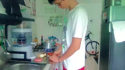 Snapshot of andy_gray01 chatting on 11.18.25 Andy Gray online show from 11.18.25