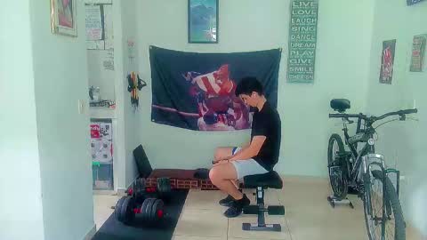 Snapshot of andy_gray01 chatting on 11.24.25 Andy Gray online show from 11.24.25