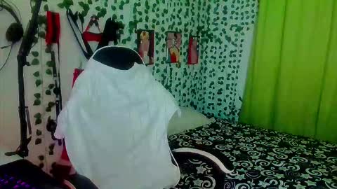 Snapshot of andy_gray01 chatting on 12.02.25 Andy Gray online show from 12.02.25