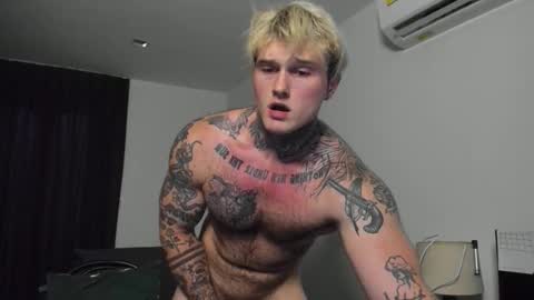 Snapshot of andy_hunk chatting on 09.22.25 Andrew online show from 09.22.25