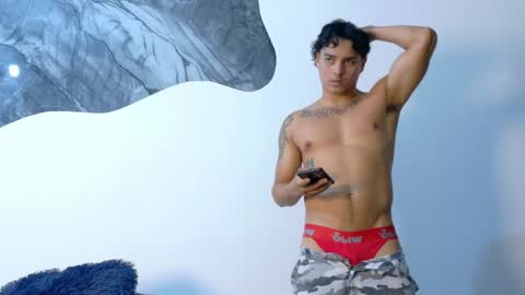 andyhot__ online show from 04.28.26